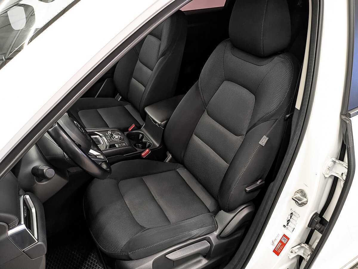 Б/У Мазда Ц-Икс-5 2018 года. Фото: #16