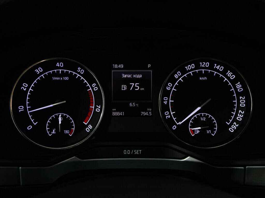 Б/У Шкода Суперб 2017 года. Фото: #11