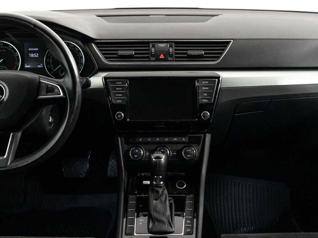 Б/У Шкода Суперб 2017 года. Фото: #13