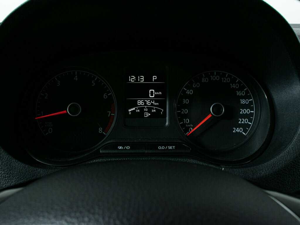 Б/У Фольксваген Поло 2016 года. Фото: #10