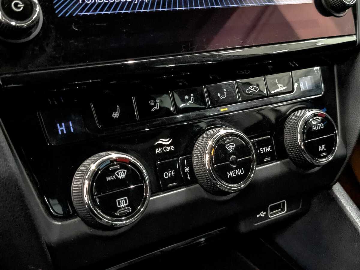 Б/У Шкода Октавия 2019 года. Фото: #20