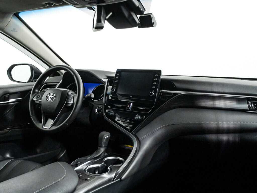 Toyota Camry 2021 года с пробегом. Фото: #8