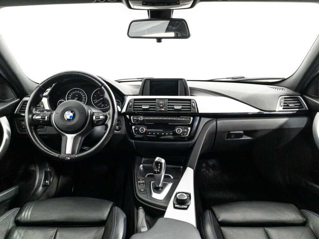 BMW 3 серии 2018 года с пробегом. Фото: #12