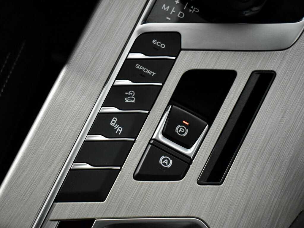 Б/У Джили Кулрэй 2022 года. Фото: #10