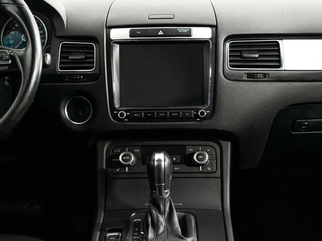 Б/У Фольксваген Туарег 2013 года. Фото: #11