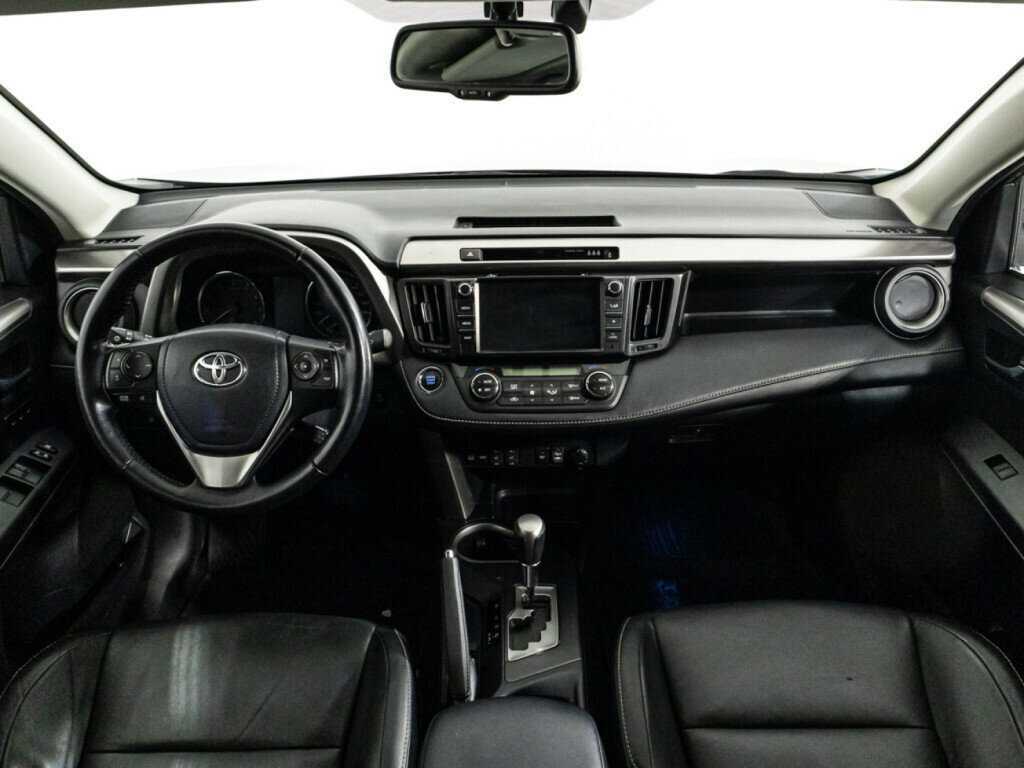 Toyota RAV4 2017 года с пробегом. Фото: #12