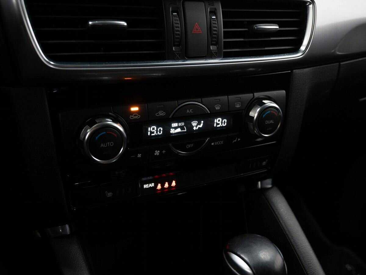 Б/У Мазда Ц-Икс-5 2016 года. Фото: #21