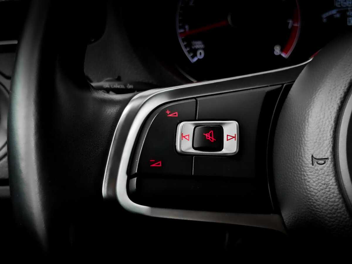 Б/У Фольксваген Поло 2018 года. Фото: #25