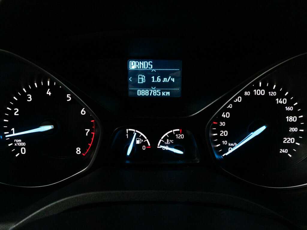 Б/У Форд Куга 2017 года. Фото: #11