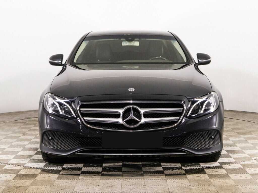 Mercedes-Benz E-Класс 2017 года с пробегом. Фото: #1