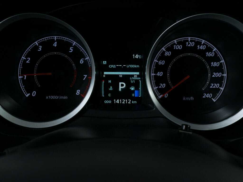 Б/У Митсубиши Лансер 2014 года. Фото: #8