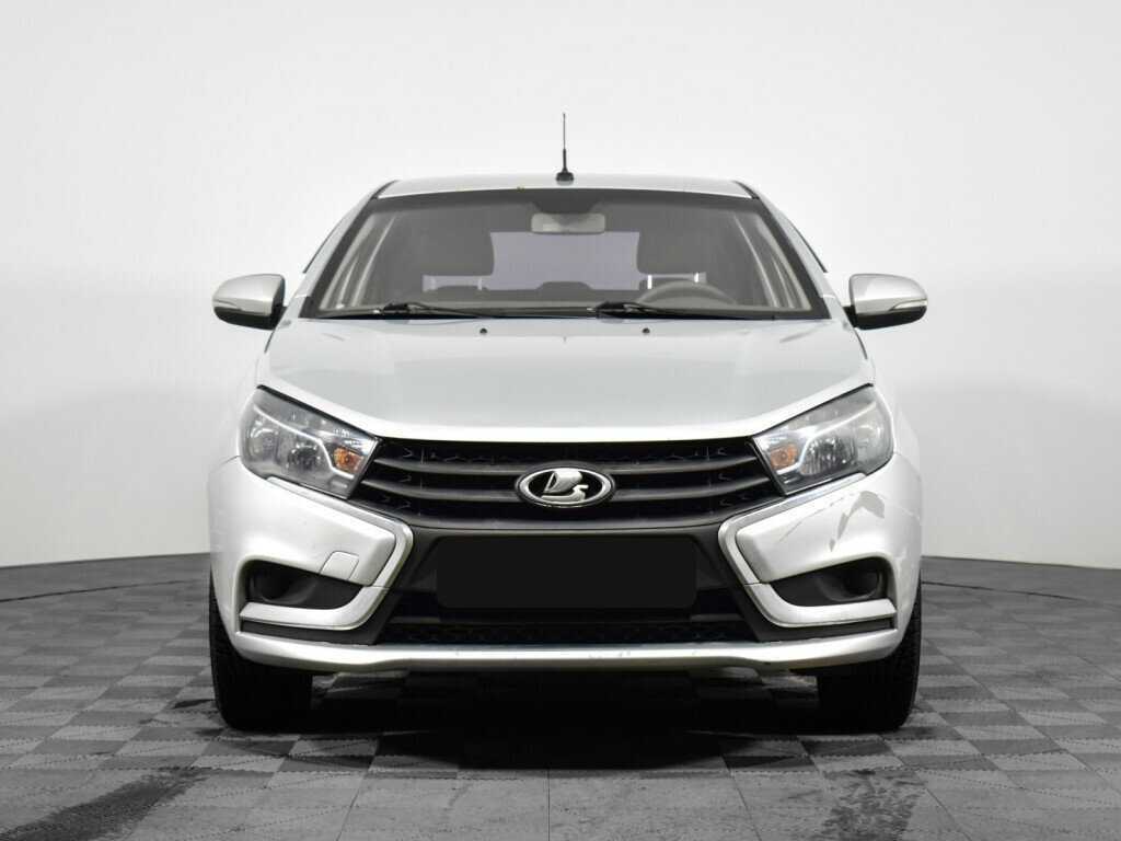 Б/У Лада (ВАЗ) Веста 2017 года. Фото: #1