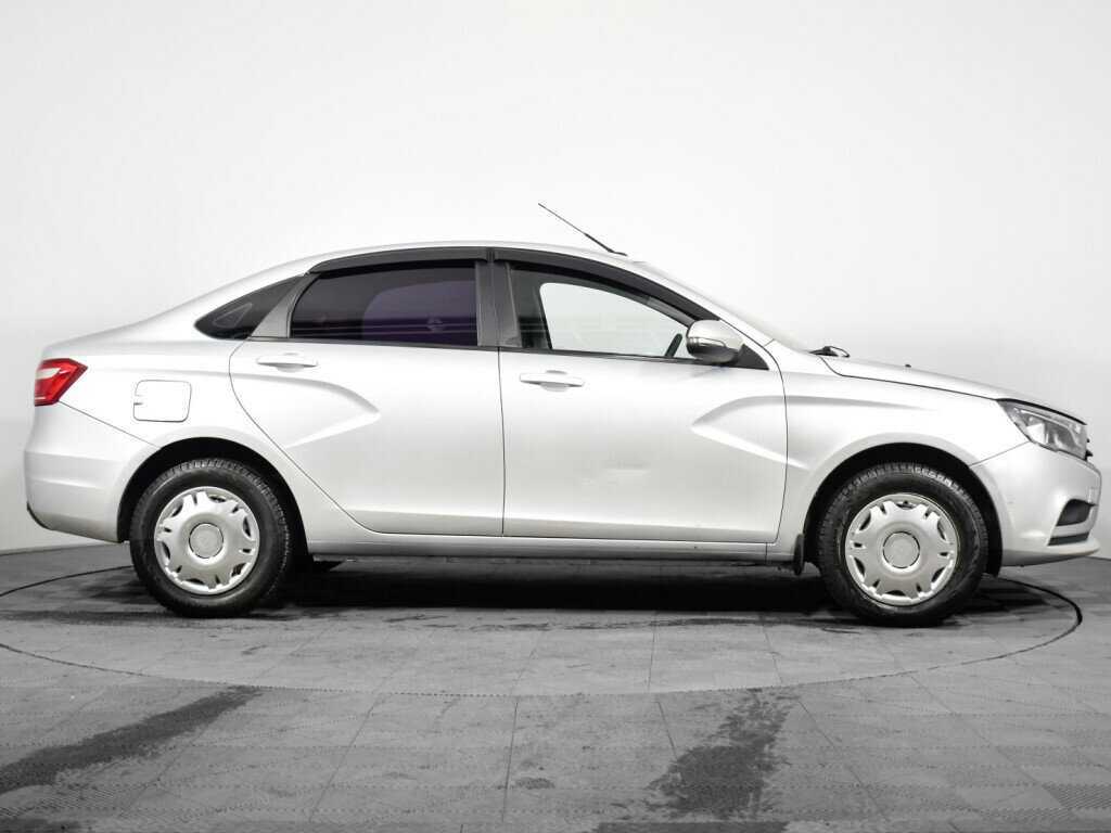 Б/У Лада (ВАЗ) Веста 2017 года. Фото: #3