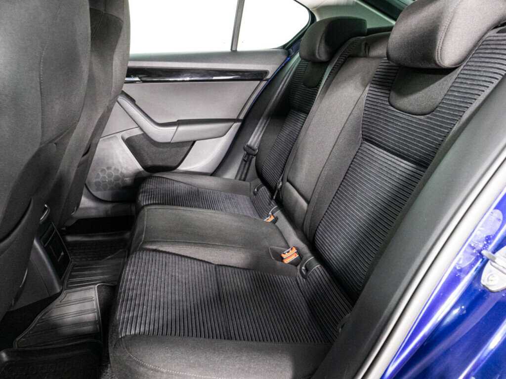 Б/У Шкода Октавия 2015 года. Фото: #9