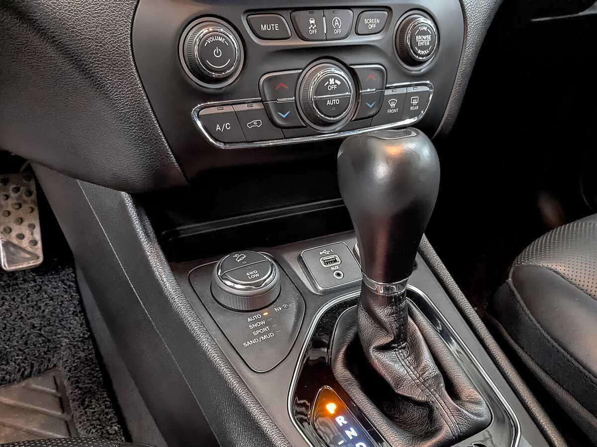 Jeep Cherokee 2019 года с пробегом. Фото: #24