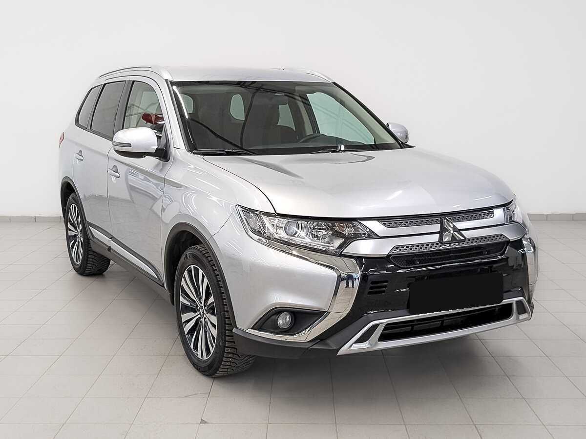 Mitsubishi Outlander 2020 года с пробегом. Фото: #2
