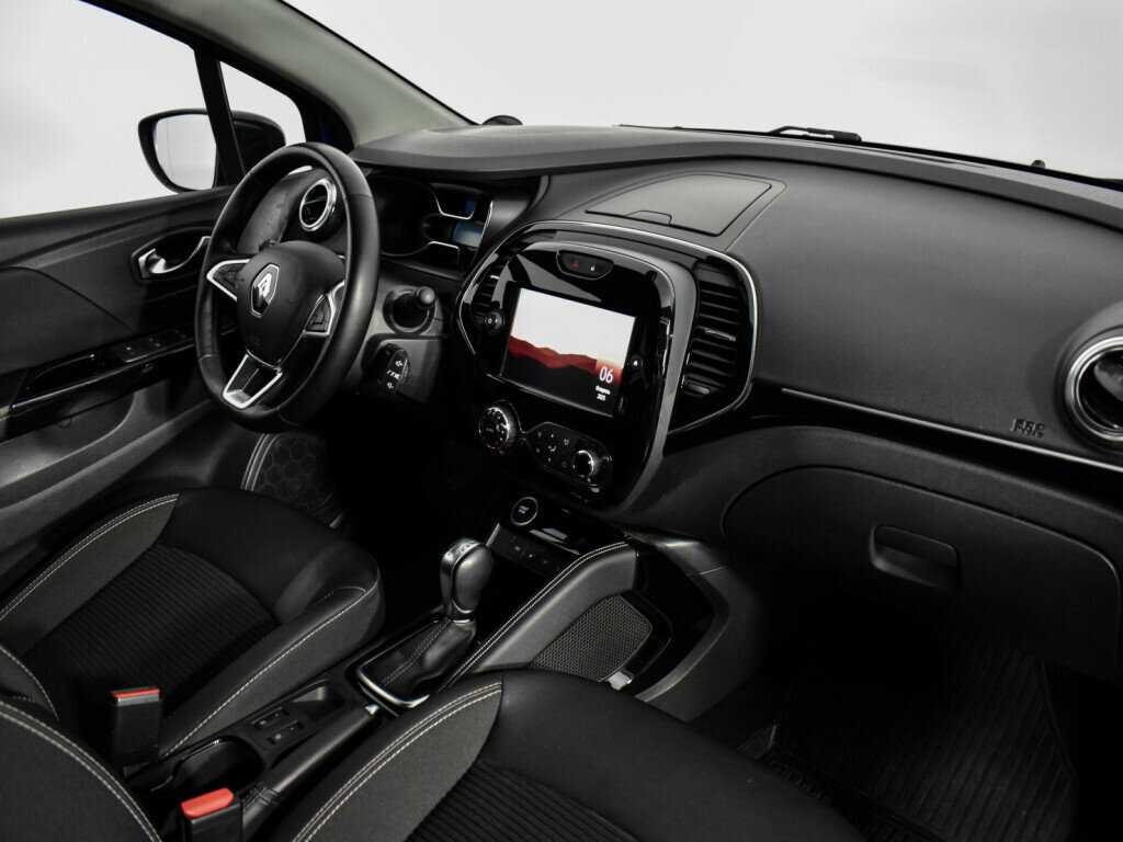 Б/У Рено Каптюр 2021 года. Фото: #13