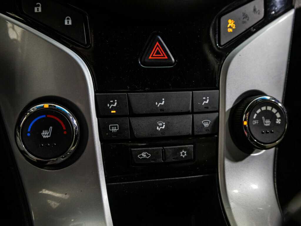 Б/У Шевроле Круз 2013 года. Фото: #10