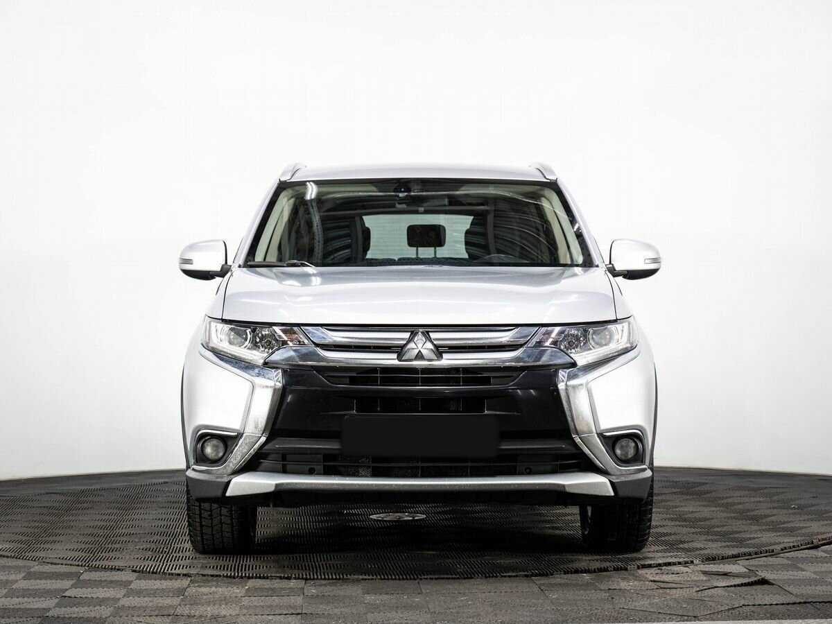 Mitsubishi Outlander 2018 года с пробегом. Фото: #1