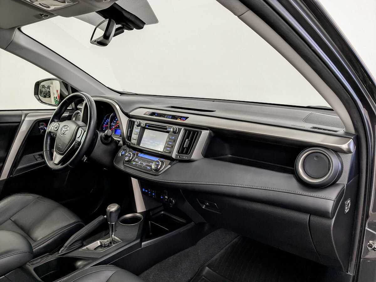 Б/У Тойота Рав4 2014 года. Фото: #10