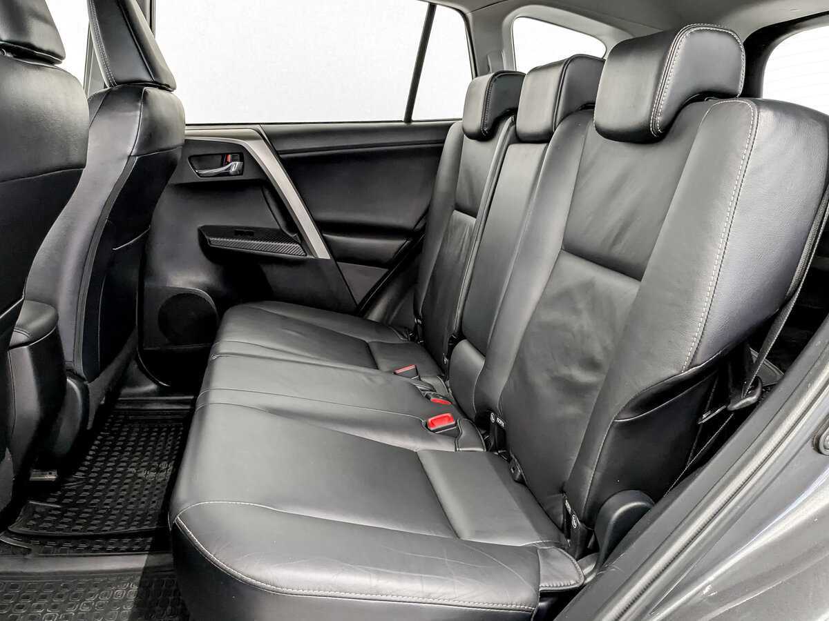 Б/У Тойота Рав4 2014 года. Фото: #11