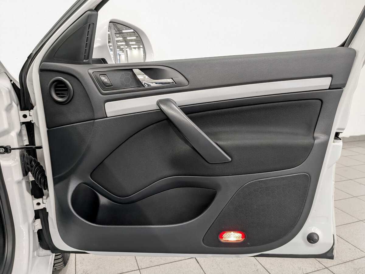 Б/У Шкода Октавия 2013 года. Фото: #22