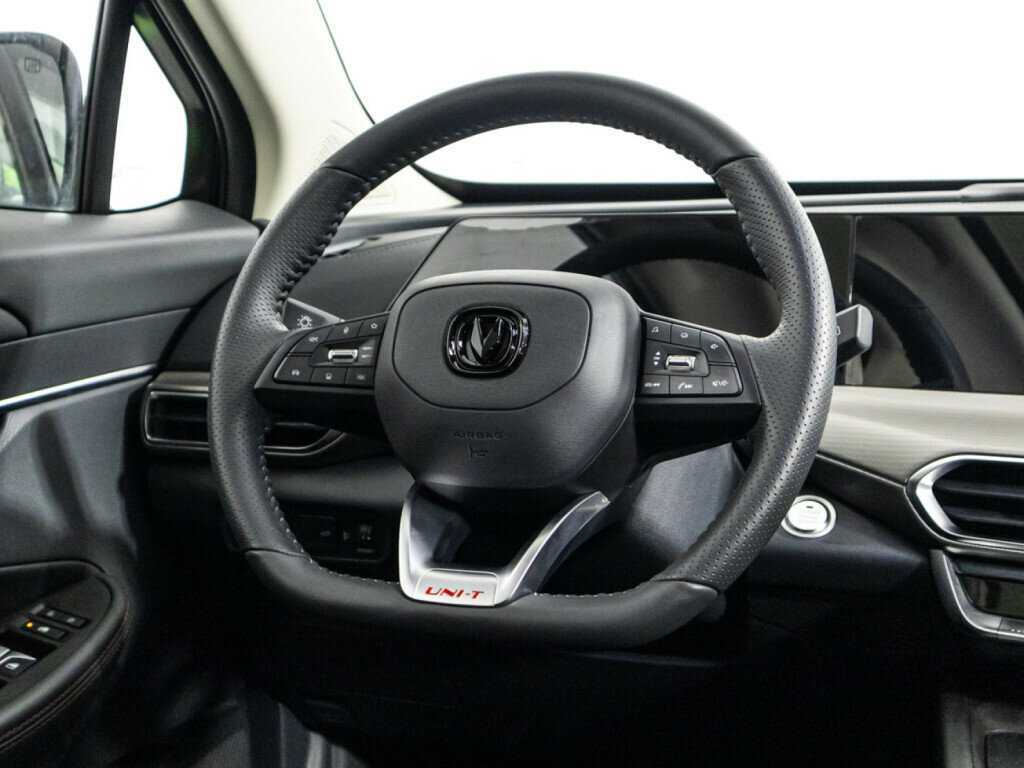 Б/У Чанган УНИ-Т 2023 года. Фото: #19