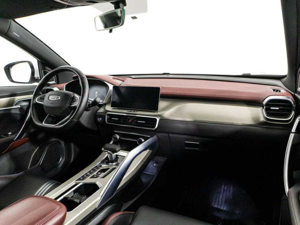 Б/У Джили Кулрэй 2023 года. Фото: #8