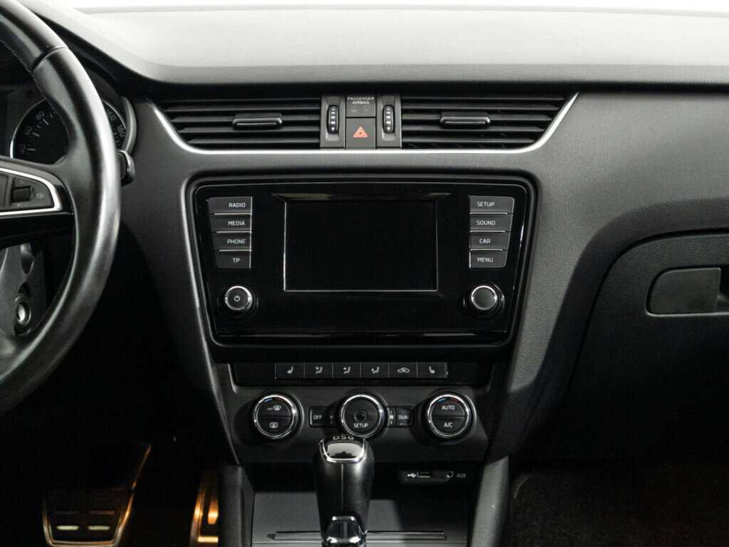 Б/У Шкода Октавия 2014 года. Фото: #13