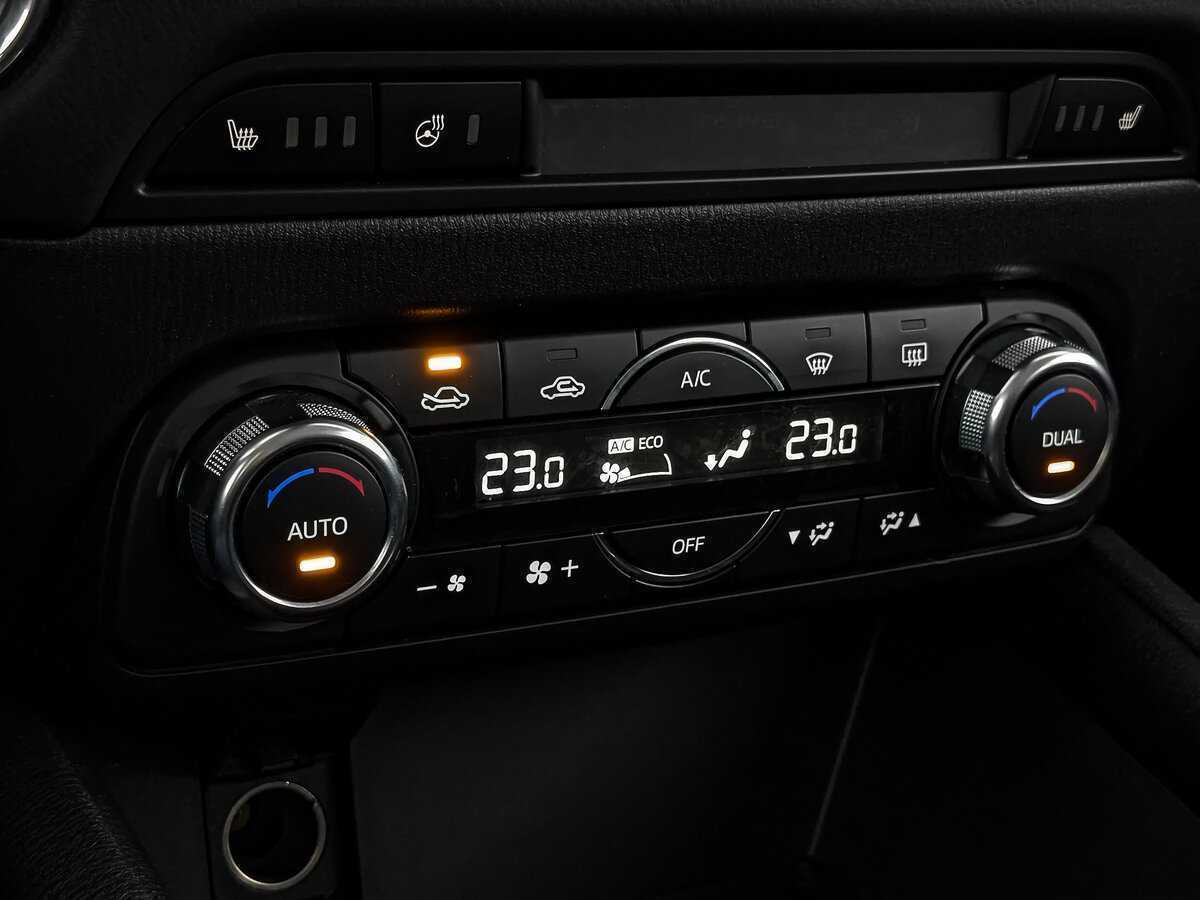 Б/У Мазда Ц-Икс-5 2017 года. Фото: #20