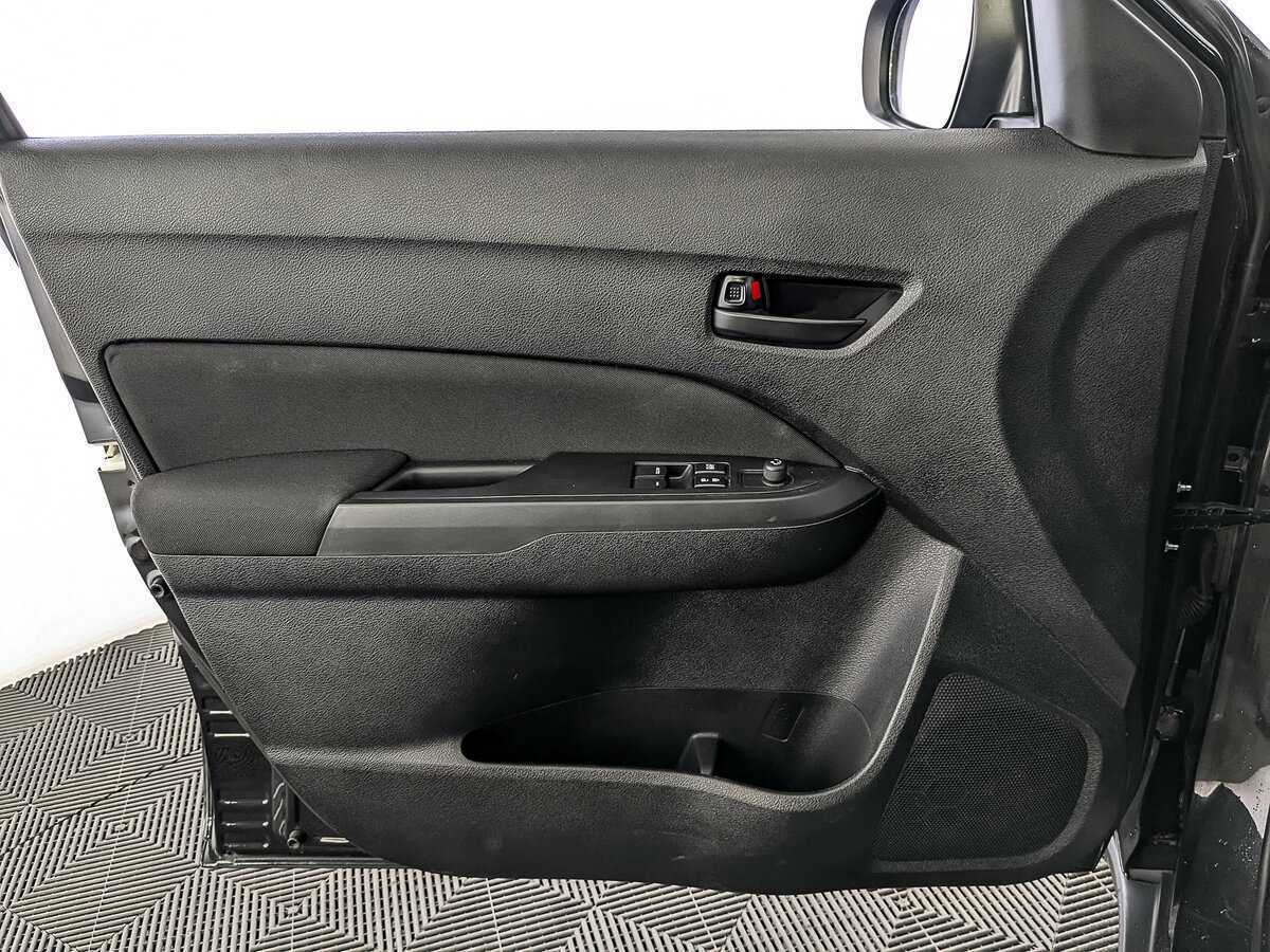 Suzuki Vitara 2019 года с пробегом. Фото: #18