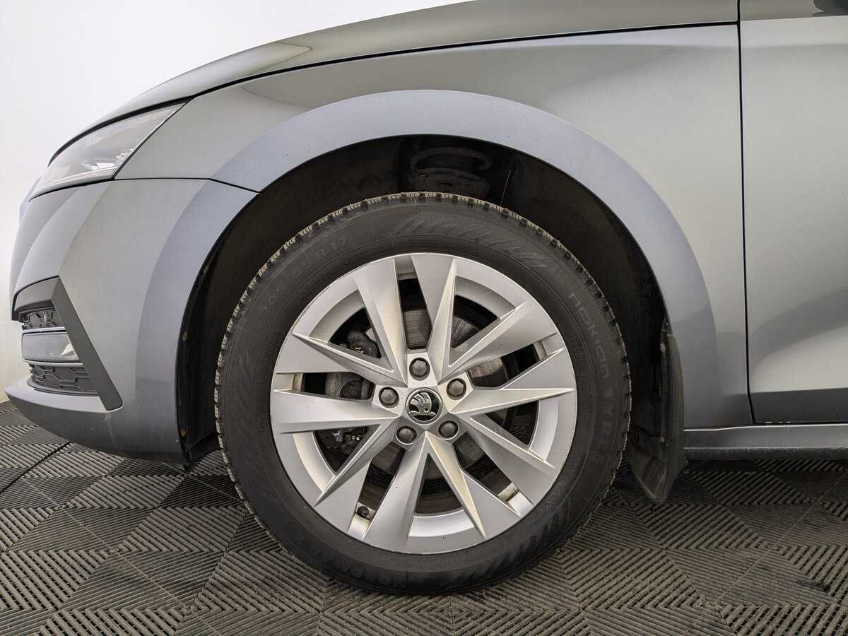 Б/У Шкода Октавия 2021 года. Фото: #11