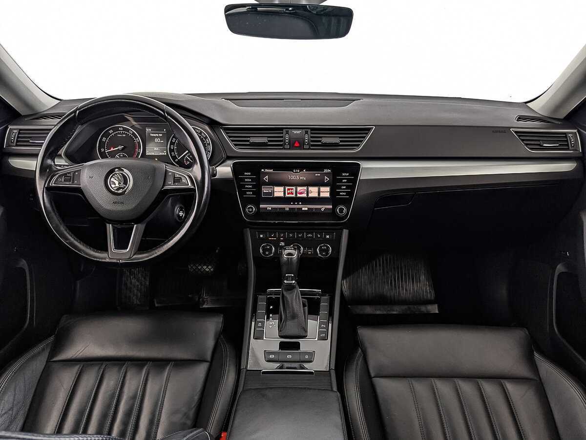 Б/У Шкода Суперб 2018 года. Фото: #11