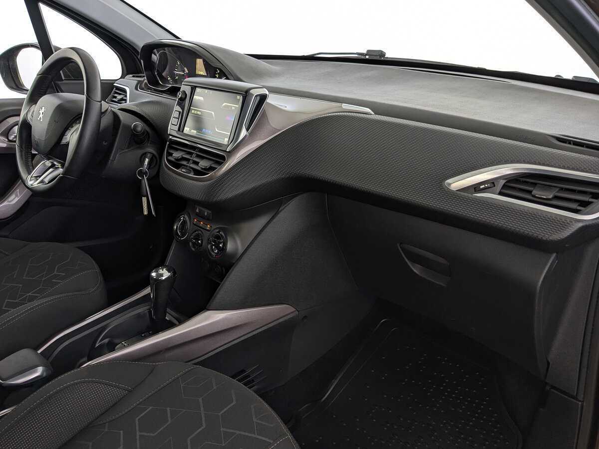 Б/У Пежо 2008 2014 года. Фото: #12