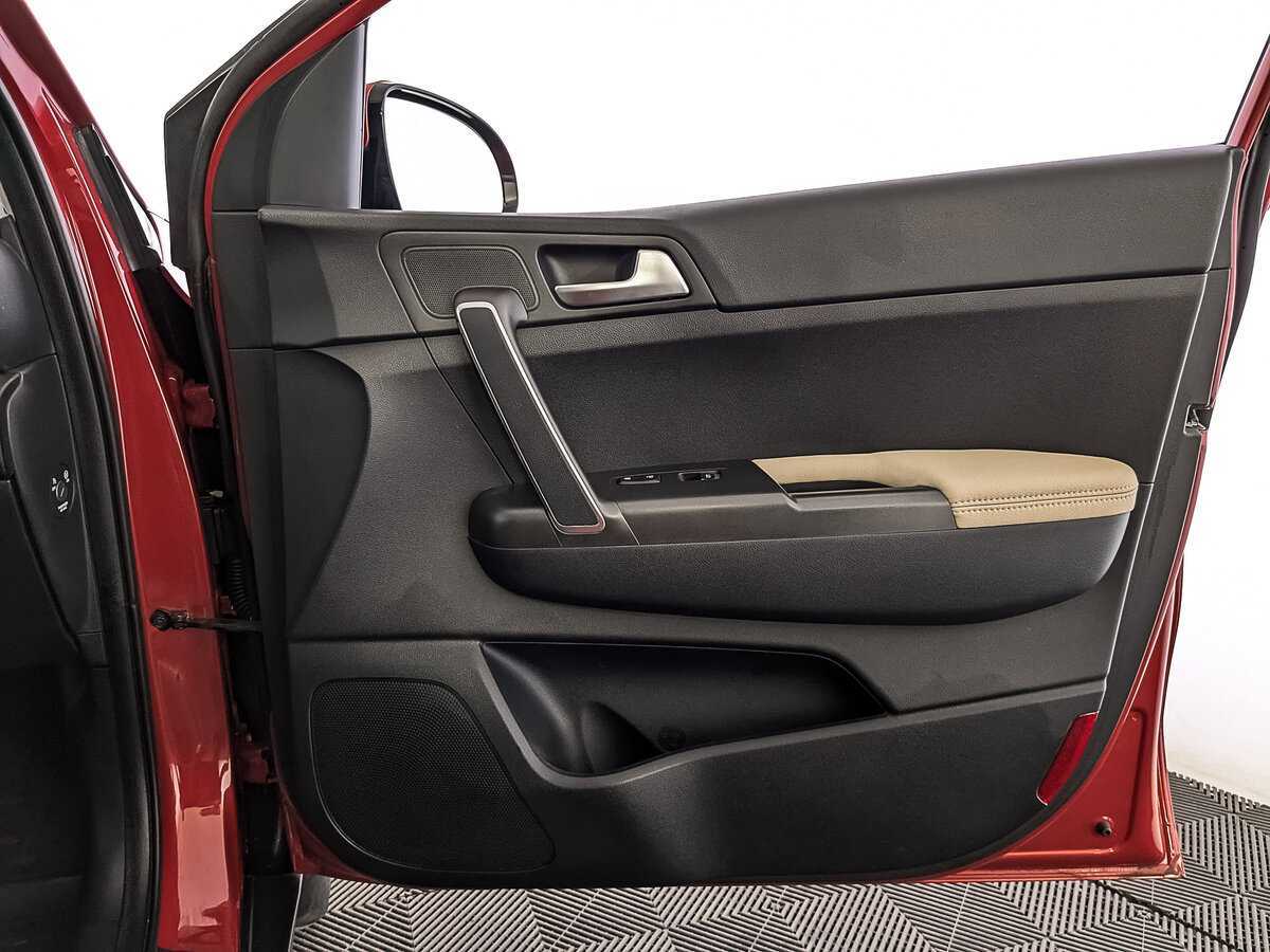 Б/У Киа Спортейдж 2018 года. Фото: #24