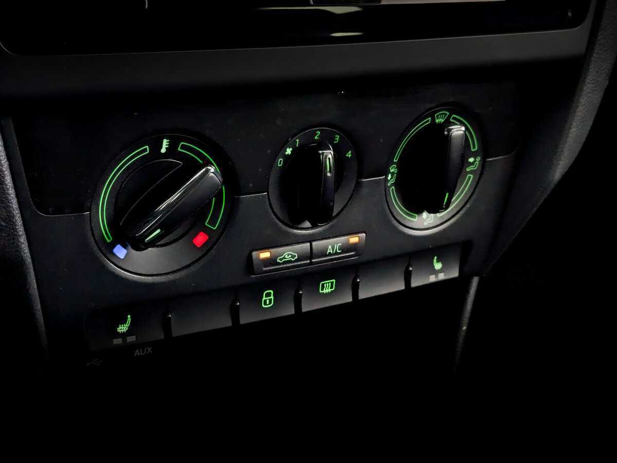 Б/У Шкода Рапид 2017 года. Фото: #22