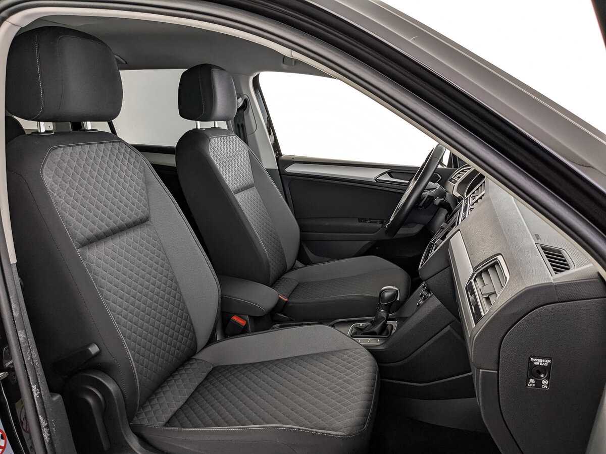 Б/У Фольксваген Тигуан 2018 года. Фото: #21