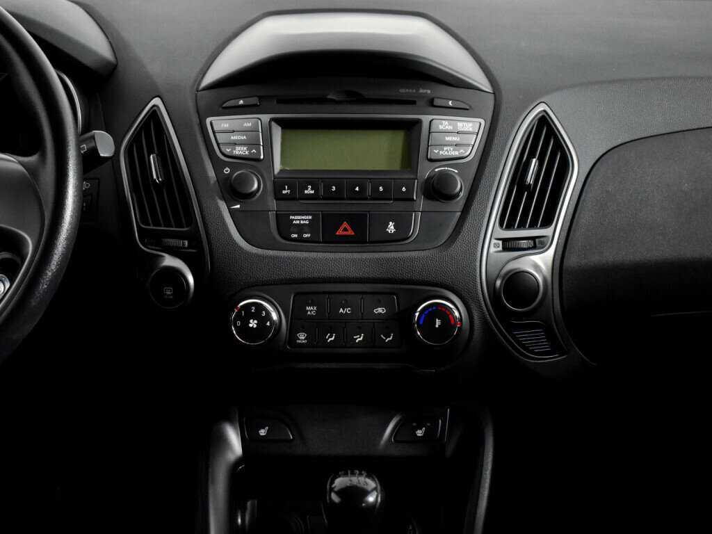 Б/У Хендай ай-икс35 2015 года. Фото: #14