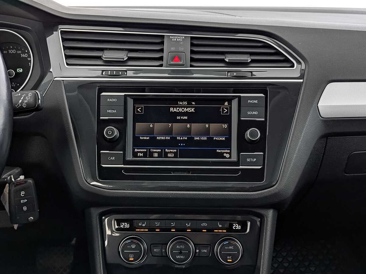 Б/У Фольксваген Тигуан 2018 года. Фото: #14