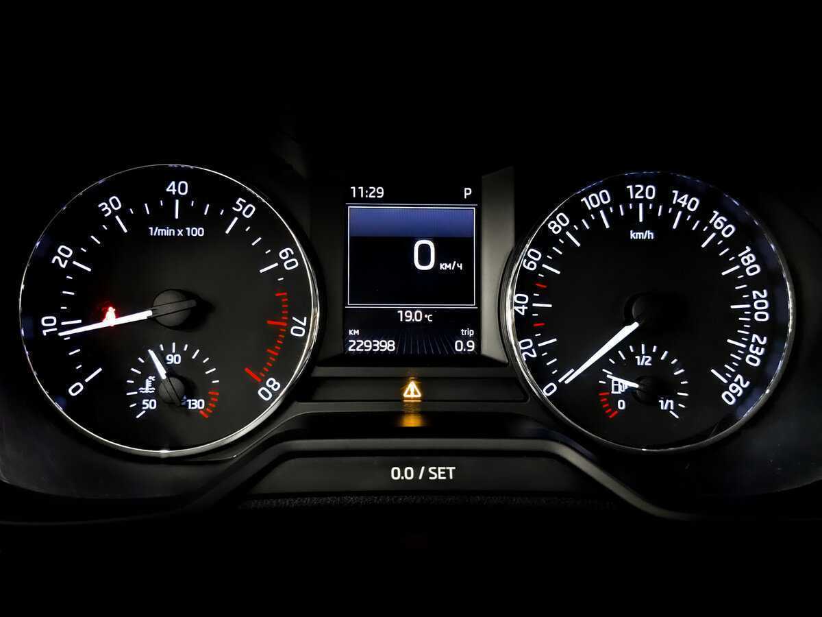 Б/У Шкода Октавия 2016 года. Фото: #12