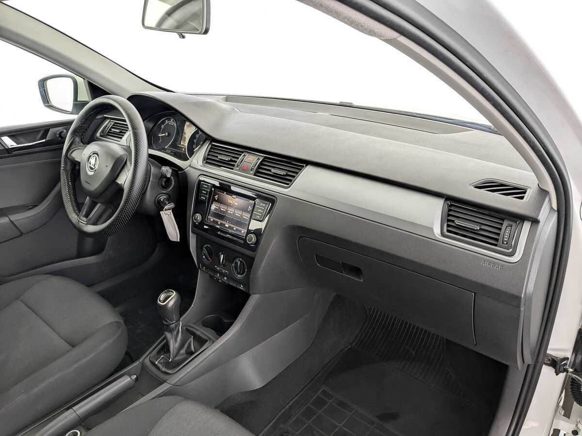 Б/У Шкода Рапид 2017 года. Фото: #10