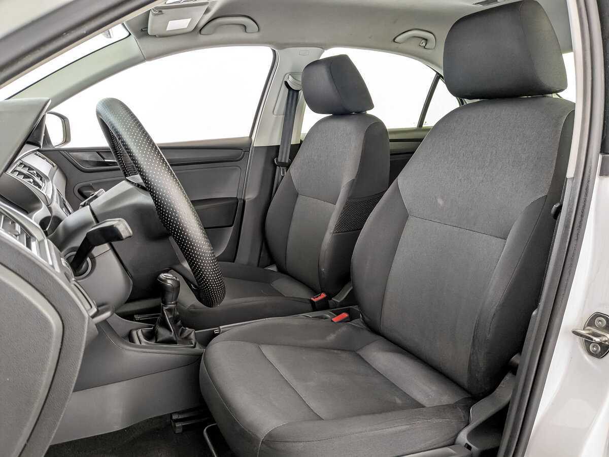 Б/У Шкода Рапид 2017 года. Фото: #19