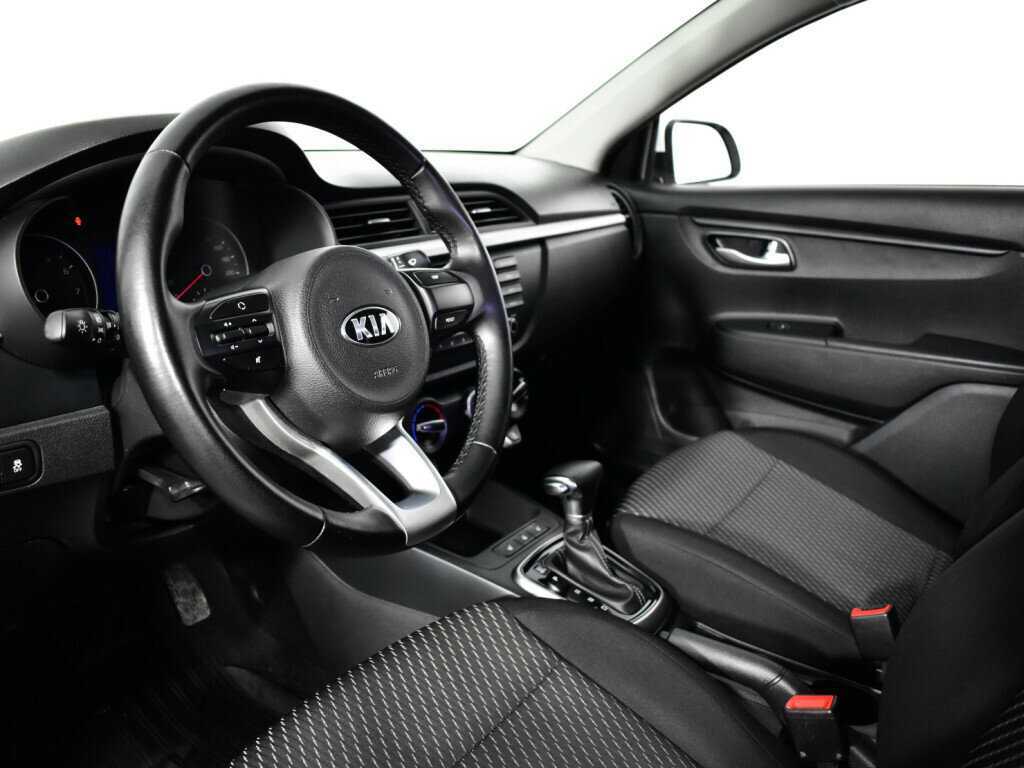 Б/У Киа Рио 2018 года. Фото: #12