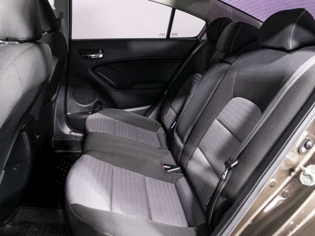 Б/У Киа Церато 2015 года. Фото: #9