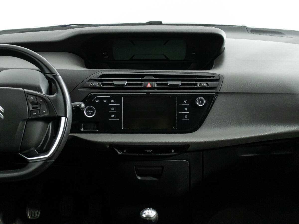 Б/У Ситроен Ц4 Пикассо 2015 года. Фото: #12