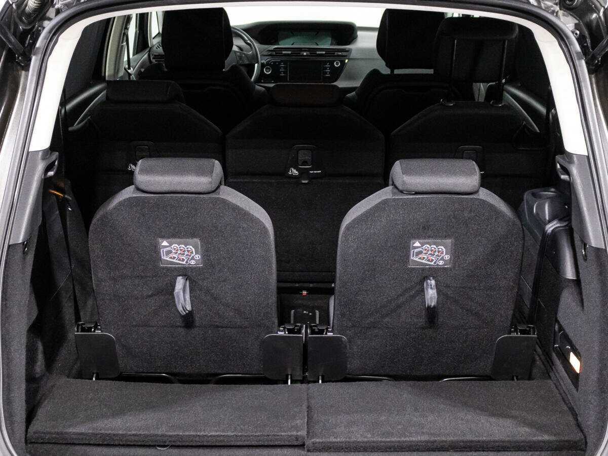 Б/У Ситроен Ц4 Пикассо 2015 года. Фото: #13