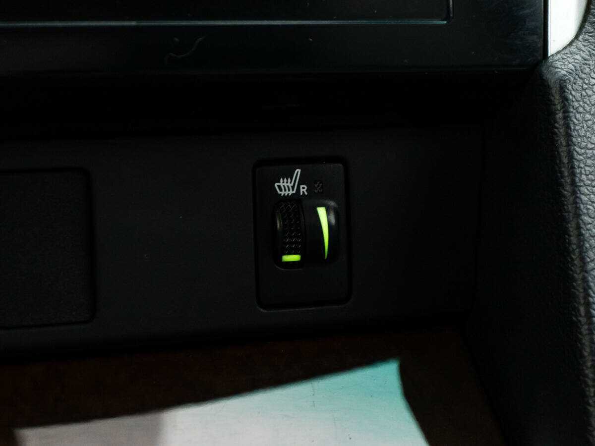 Б/У Тойота Камри 2012 года. Фото: #17