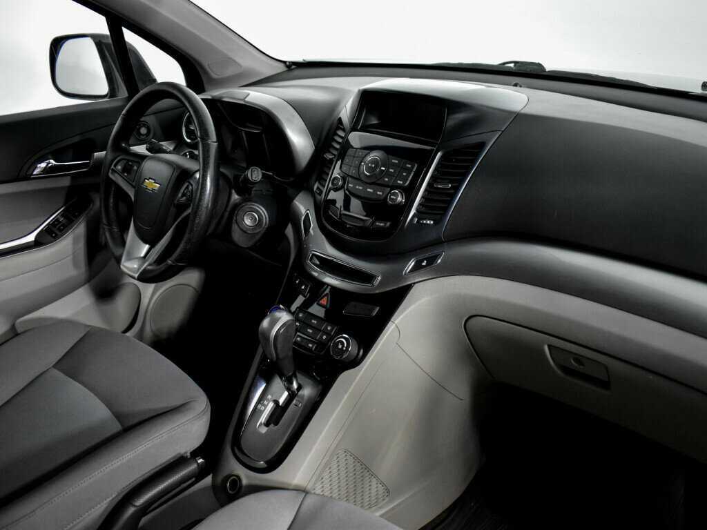 Б/У Шевроле Орландо 2012 года. Фото: #12