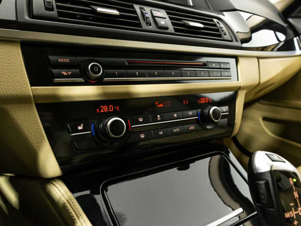 BMW 5 серии 2014 года с пробегом. Фото: #16