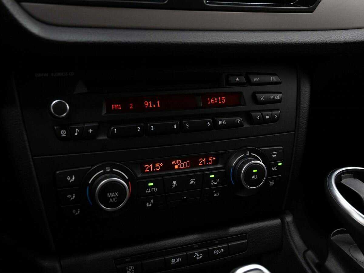 Б/У БМВ Икс1 2013 года. Фото: #19